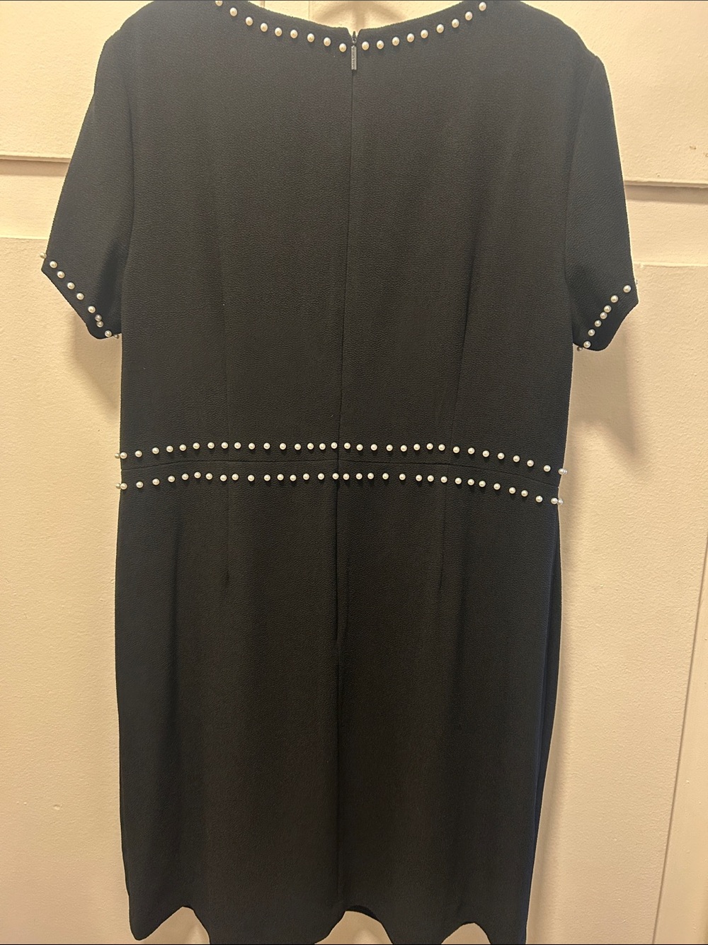 Karl Lagerfeld Black Mini Dress with pearl Stud Trim. PTP 22 size 16. NWT
38 L - Picture 7 of 10